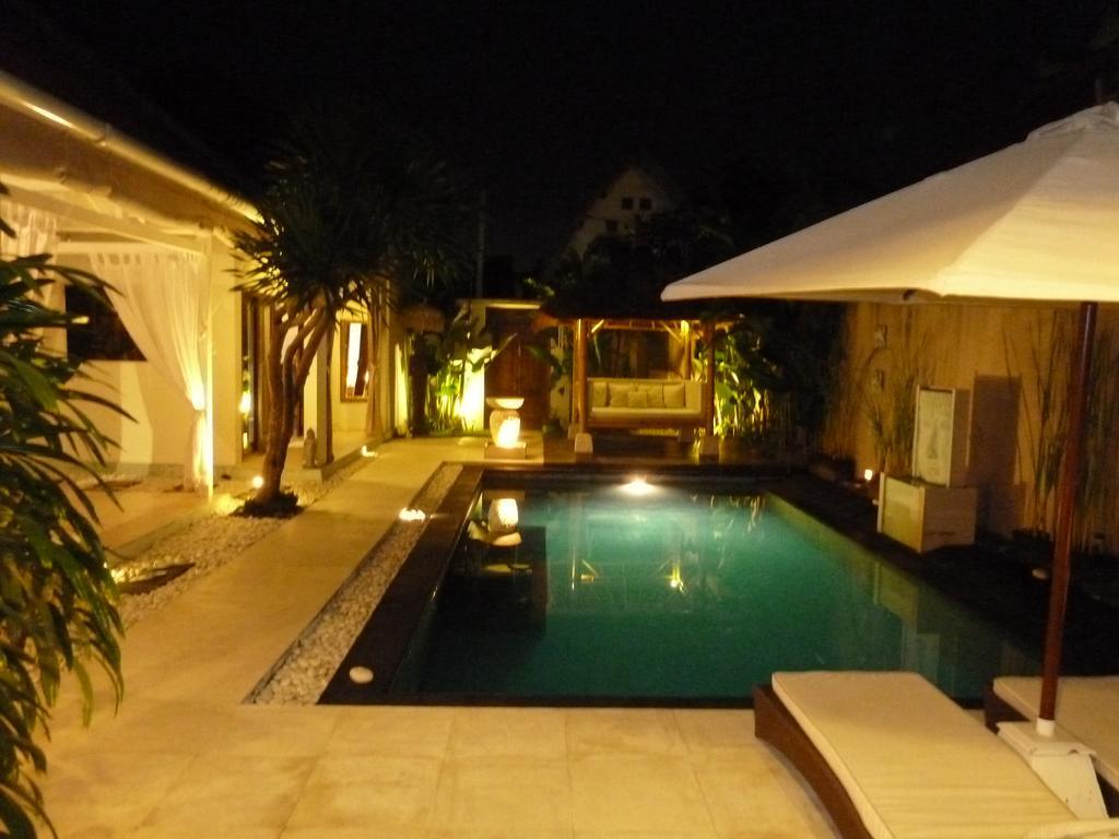 La Dolce Villa Seminyak Exteriör bild